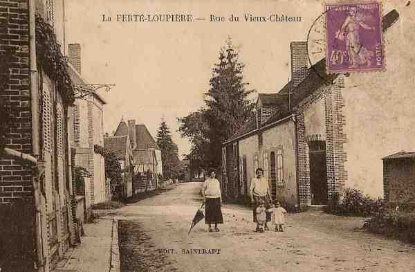 La Fert-Loupire - Rue du Vieux Chteau (1929)