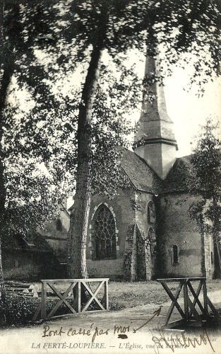 La Fert-Loupire - L'Eglise, vue de derrire (1906)